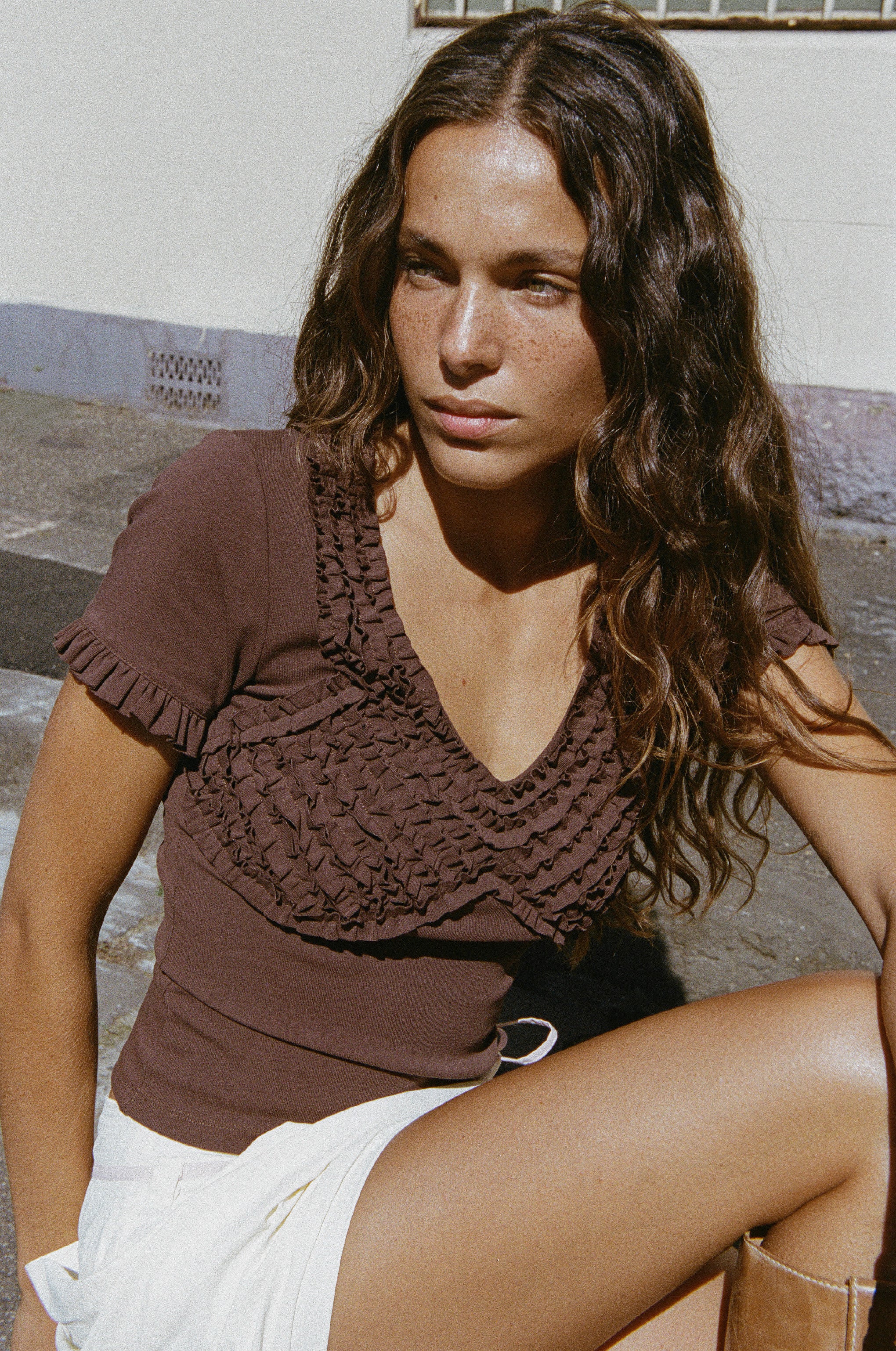 LULU RUFFLE TEE - Image 12