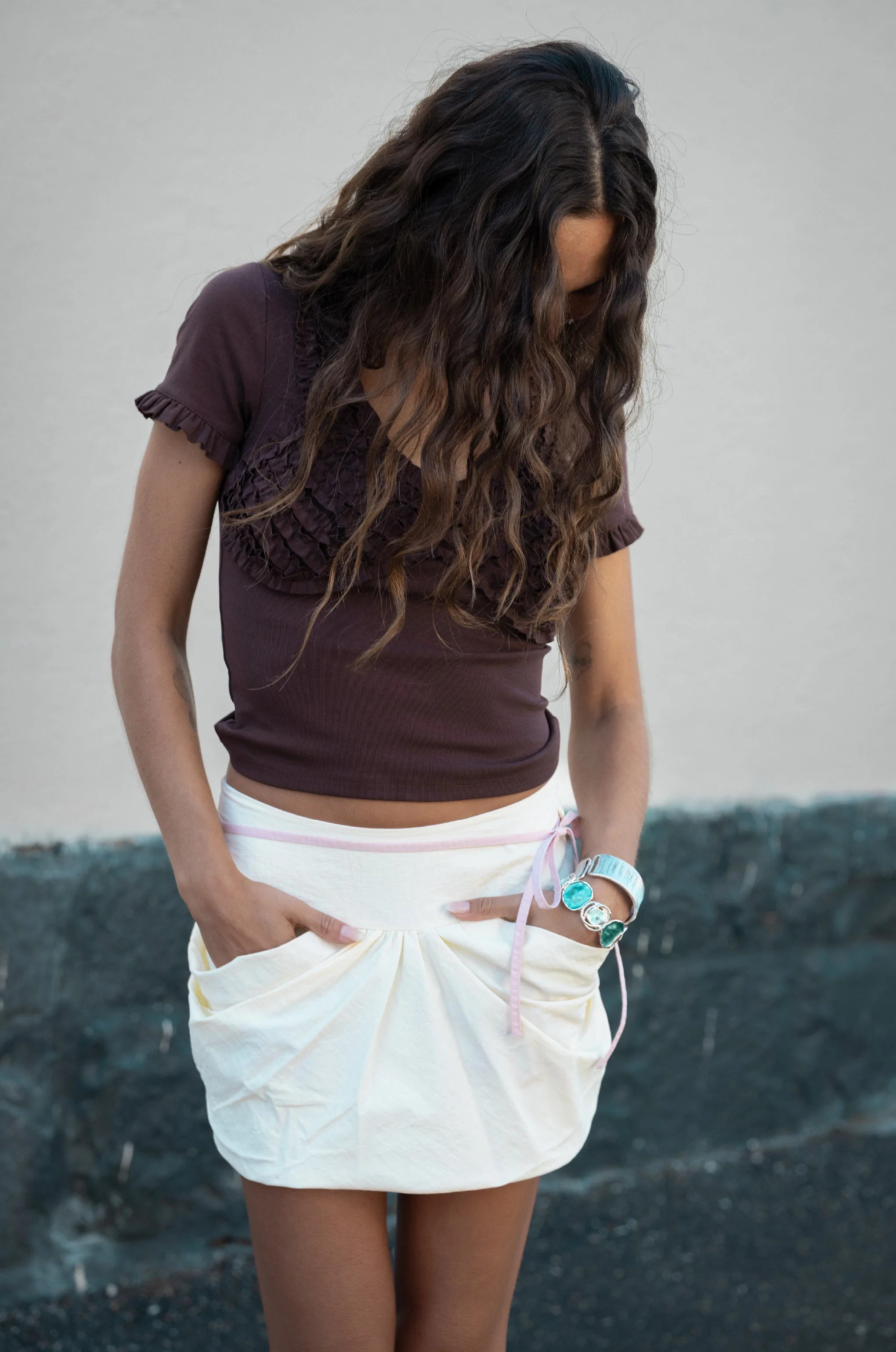 LULU RUFFLE TEE - Image 9